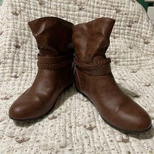 Brown ankle boots